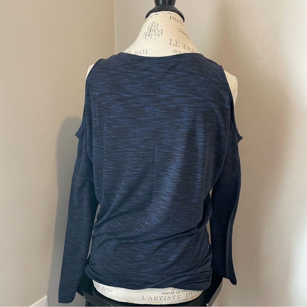 Express long sleeve cold shoulder heathered blue tunic top shirt - Picture 5 of 6